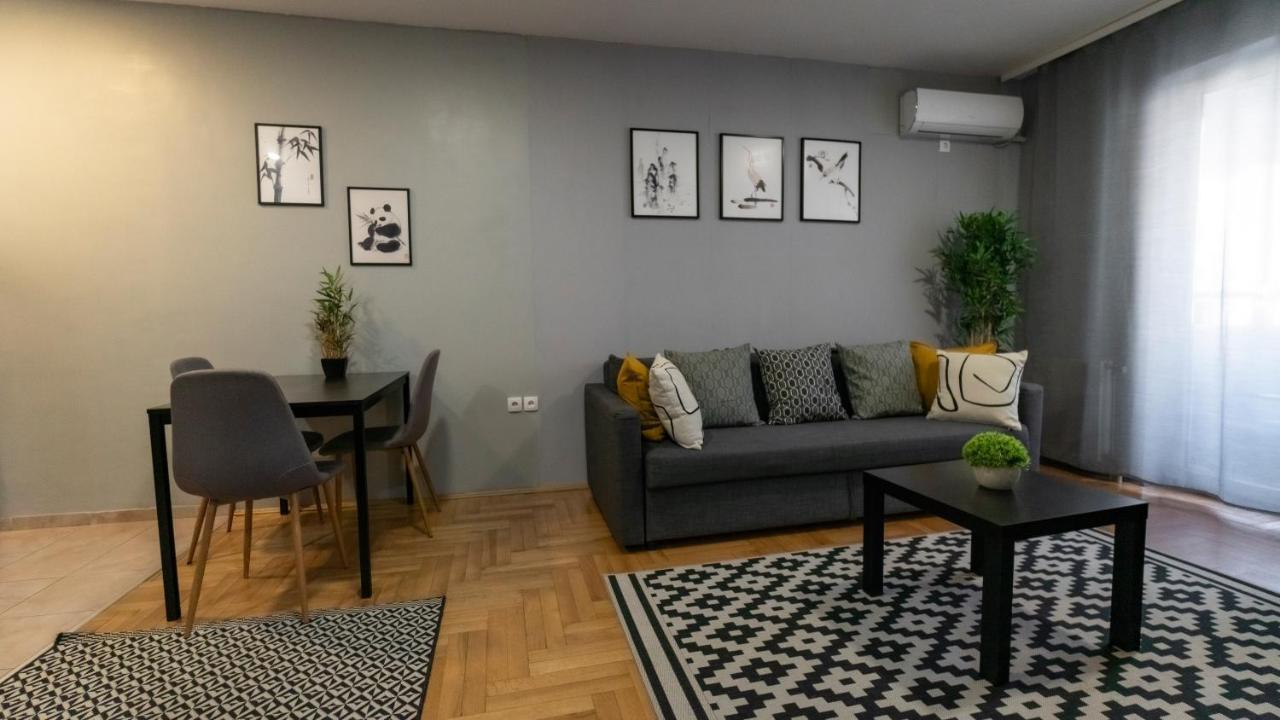 Central Fenix Apartment - Free Private Parking-Fast Wi-Fi Novi Sad Exteriör bild