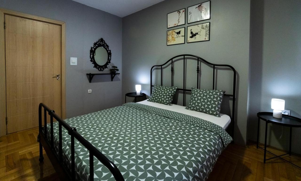 Central Fenix Apartment - Free Private Parking-Fast Wi-Fi Novi Sad Exteriör bild